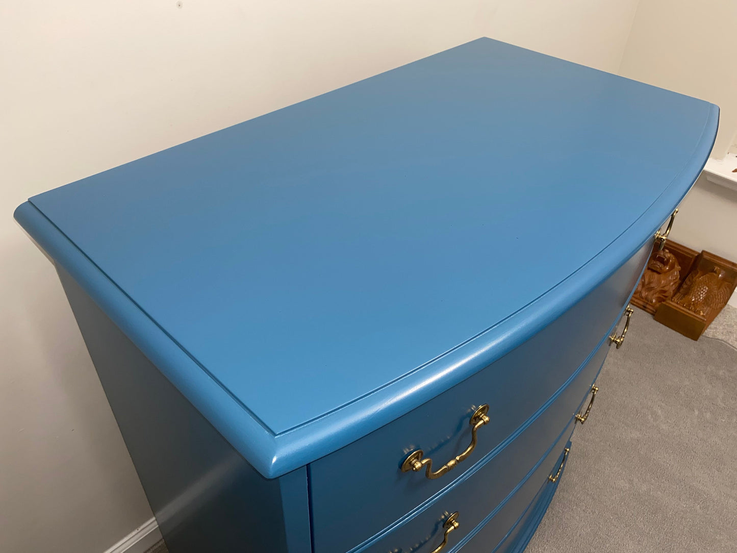 Vintage Green Dresser: Timeless Elegance and Charm 9