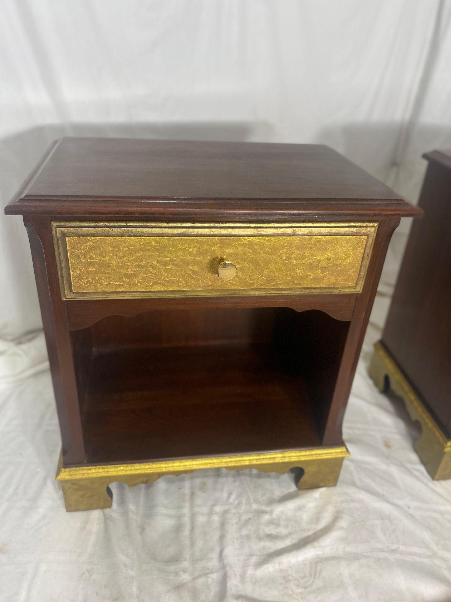 Exquisite Pair of Vintage Mahogany Nightstands Gold Accents 5