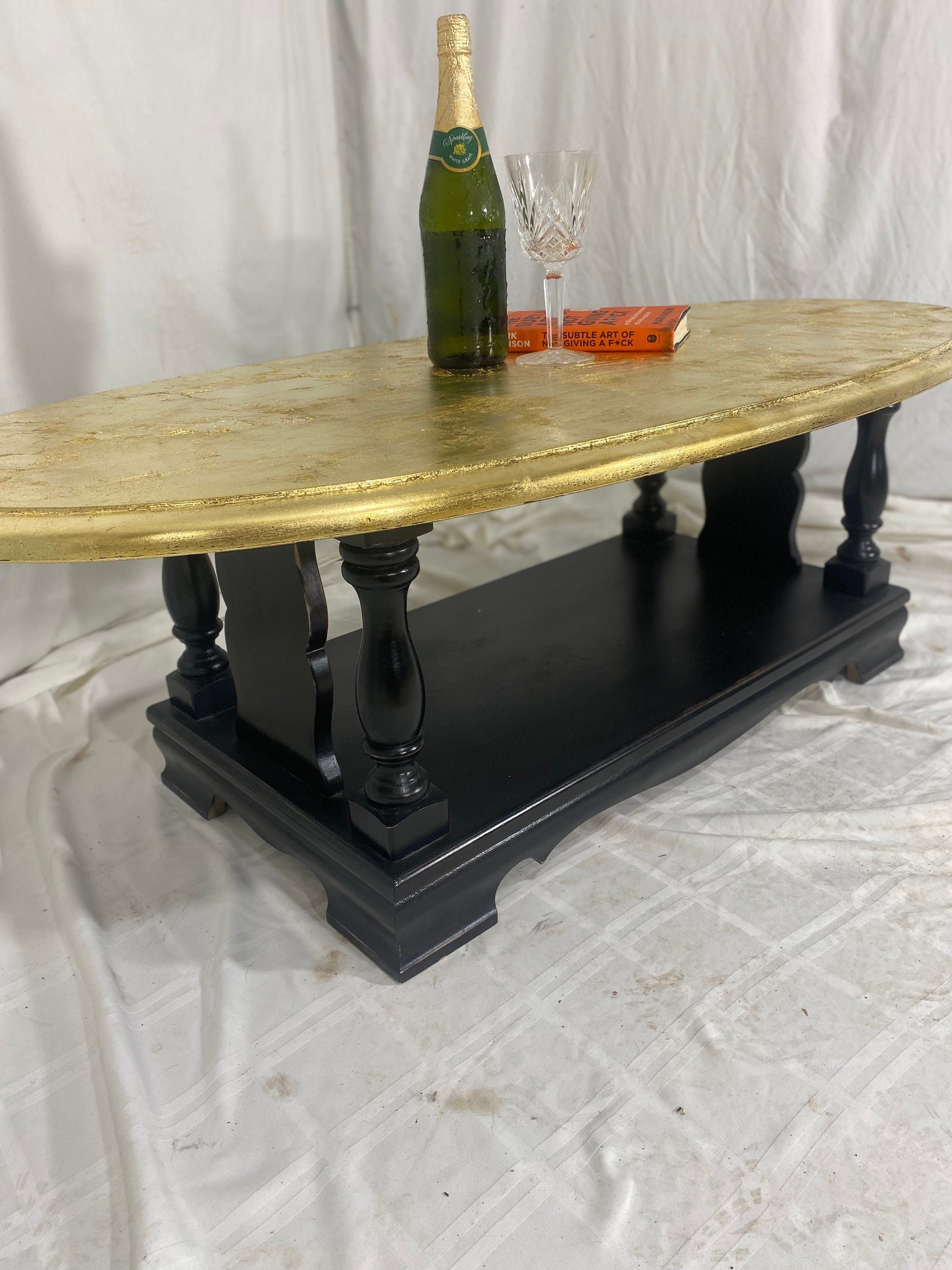 Luxurious Gold Leaf Coffee Table - Vintage Furniture 1