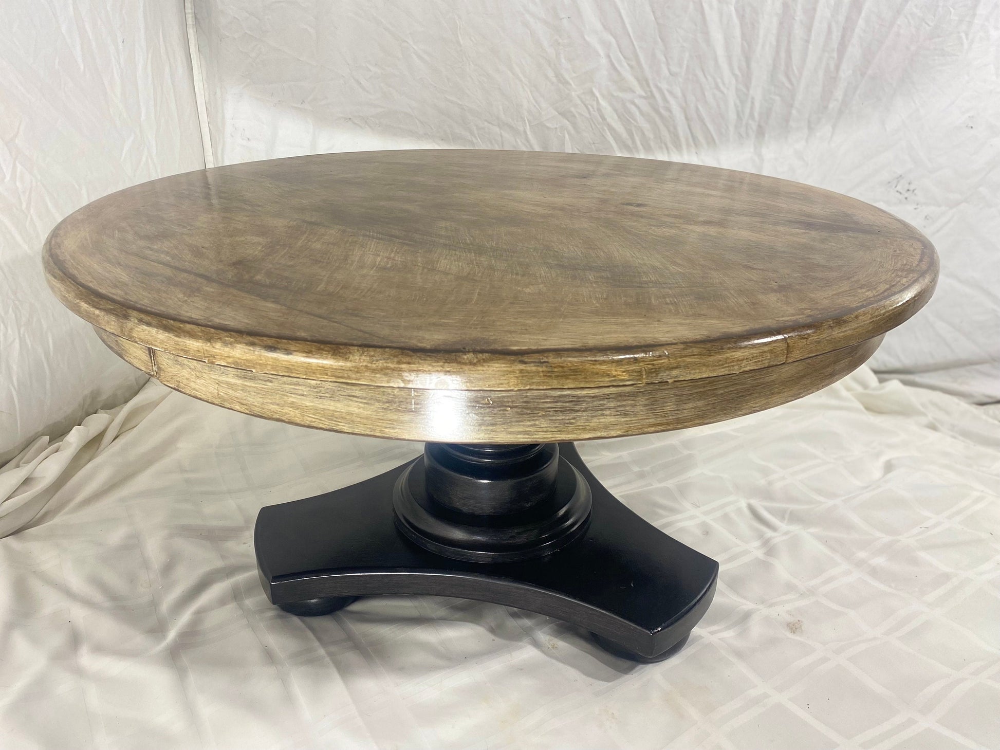 Wooden Round Pedestal Table 7