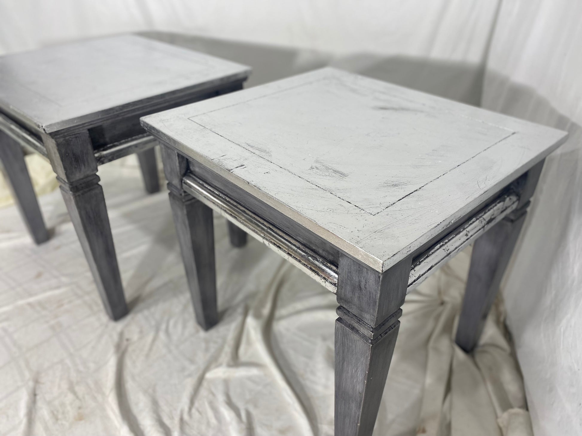 Luxurious Pair of Silver Leaf Side Tables Vintage Furniture 6