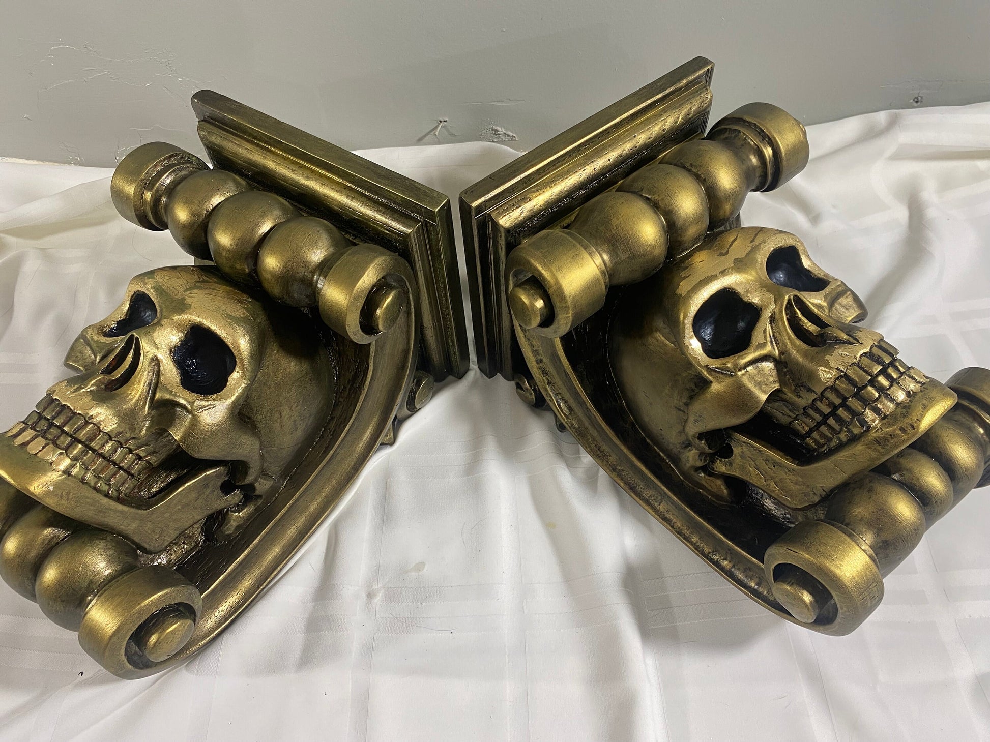 Wooden Sculpture Skull 10