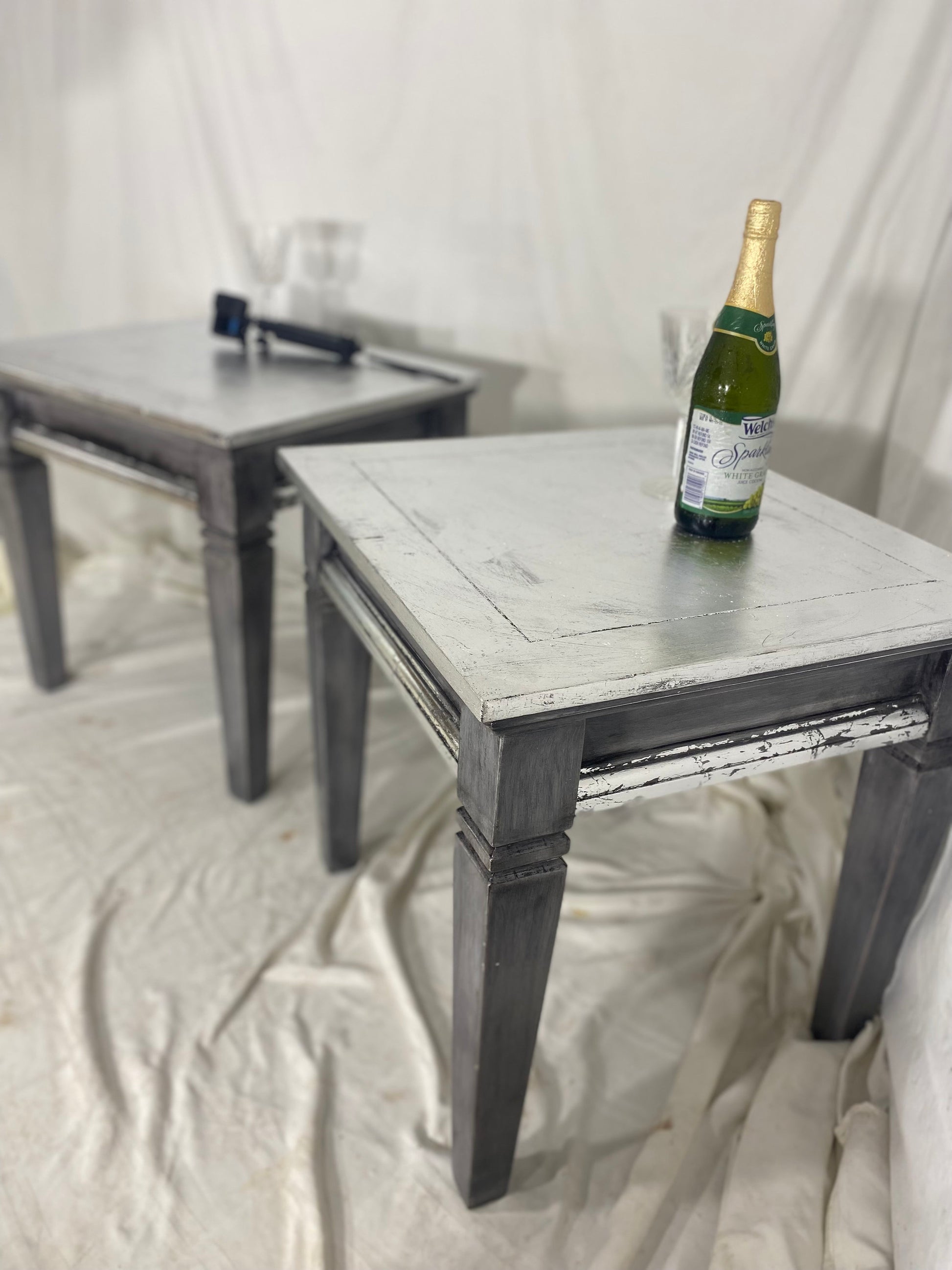 Luxurious Pair of Silver Leaf Side Tables Vintage Furniture 5