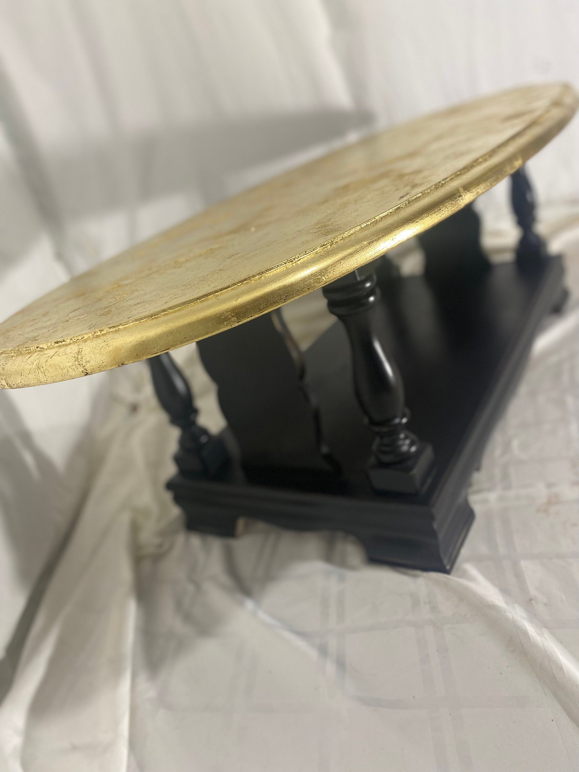 Luxurious Gold Leaf Coffee Table - Vintage Furniture 9