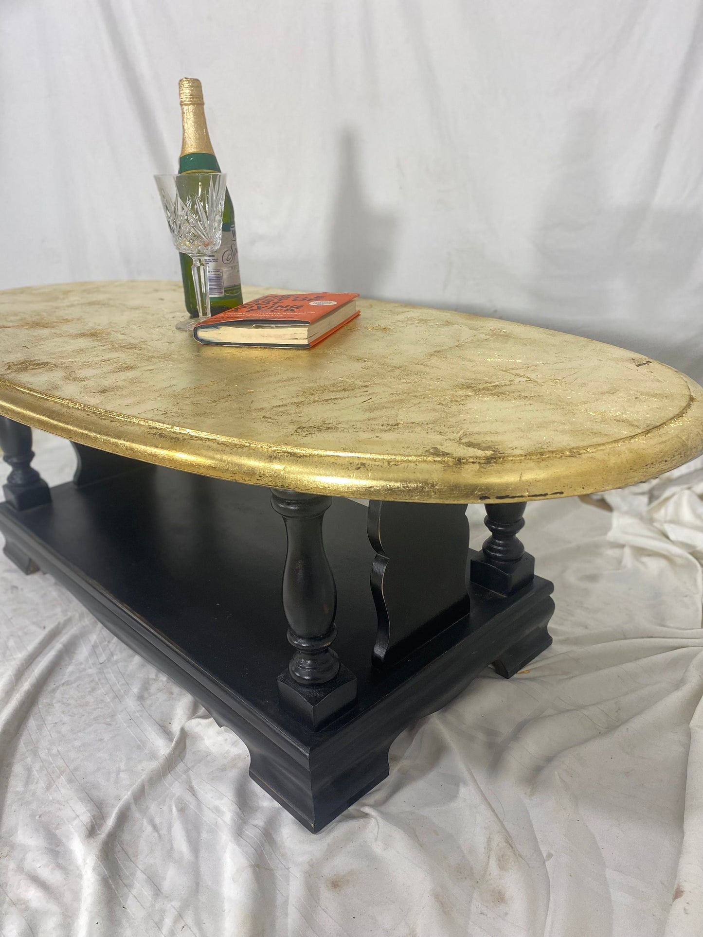 Luxurious Gold Leaf Coffee Table - Vintage Furniture 3